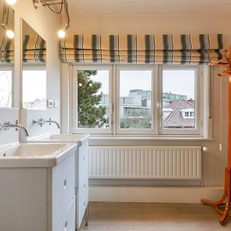 Villa Huswell - Charming & Spacious Coastal